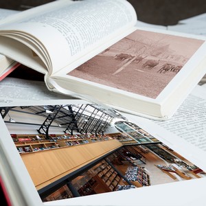 Deux livres avec photos de la Ferme du buisson