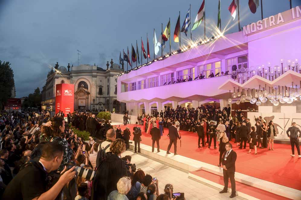 La Mostra palais extérieur