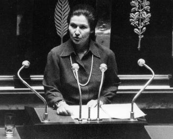 Simone Veil à l'assemblée 