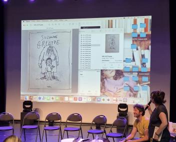 "Projection sur grand écran du prototype de la couverture du livre Suzanne Griotte"